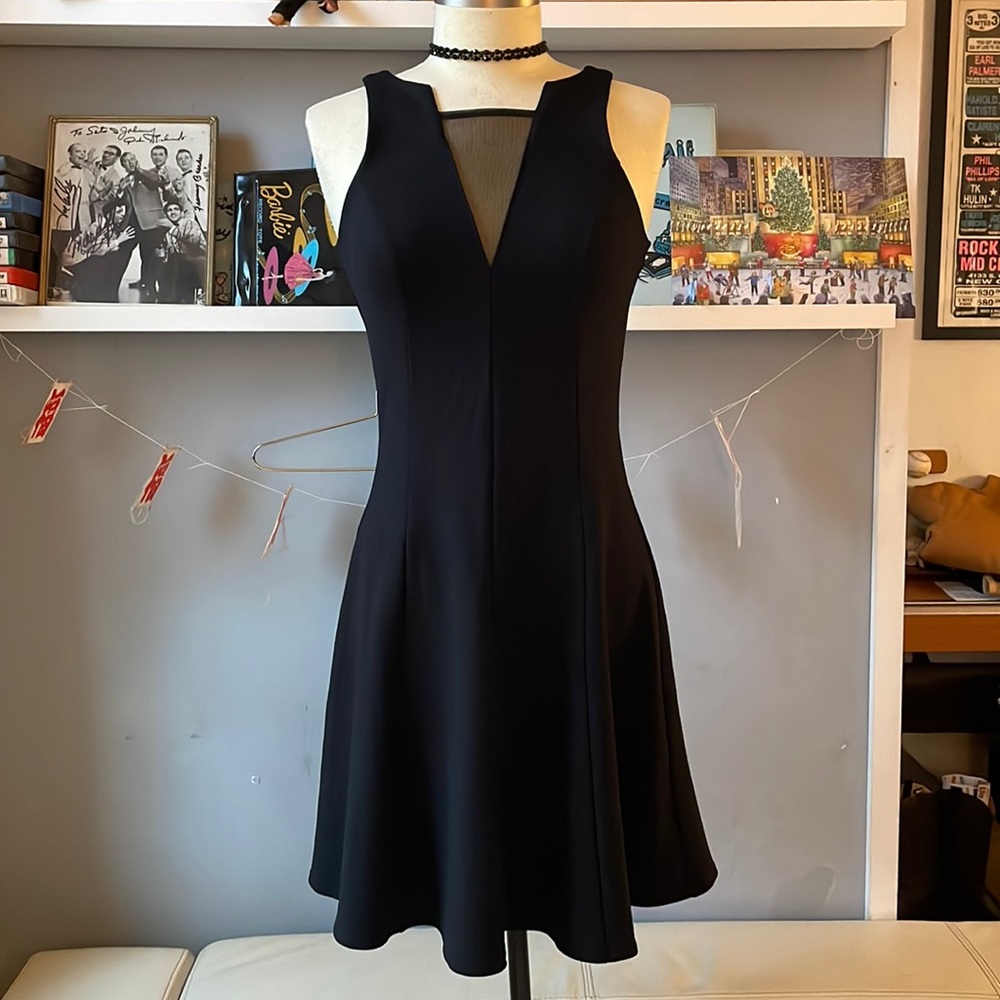 Amanda Uprichard Black dress P